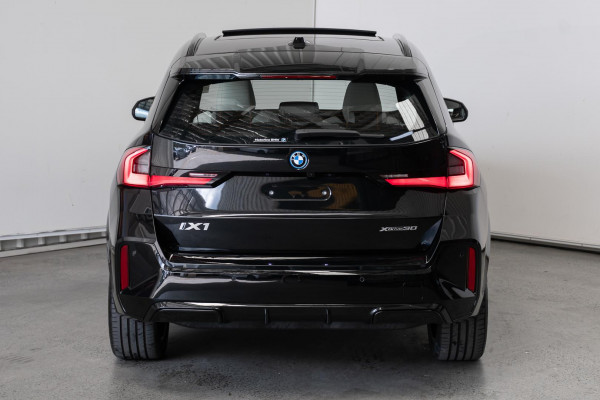2026 BMW iX1 U11 xDrive30 M Sport SUV image 5