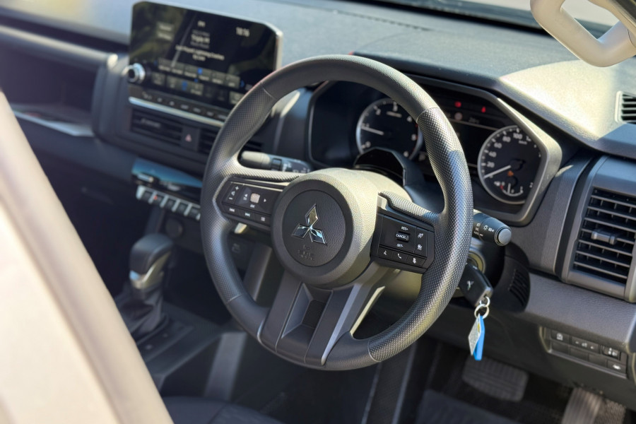 2024 Mitsubishi Triton MV GLX Ute Image 12