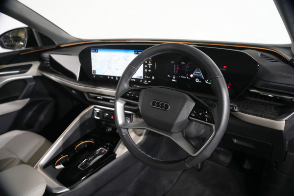 2025 Audi Q5 FY 55 TFSI e S Line SUV Image 12