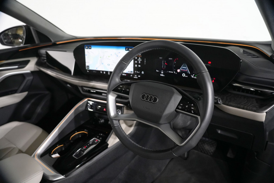 2025 Audi Q5 FY 55 TFSI e S Line SUV Image 12