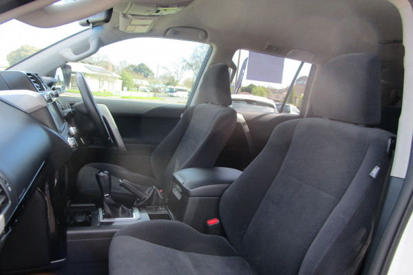 2015 Toyota LandCruiser Prado GDJ150R GXL SUV Image 19