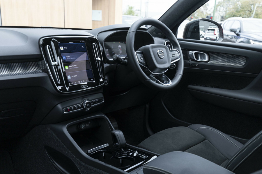 Used 2022 Volvo XC40 Ultimate B5 AWD Dark 37035 Osborne Park, WA