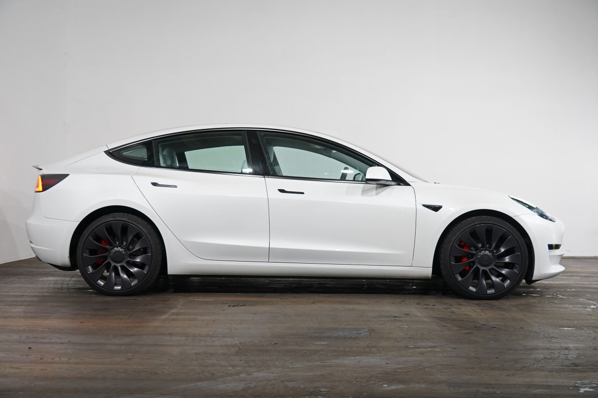 2021 Tesla Model 3 3 Performance Sedan Image 4