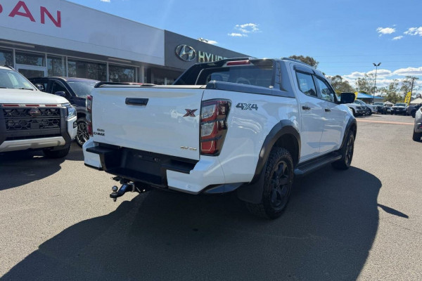 2024 Isuzu D-MAX RG X-TERRAIN Ute Image 9