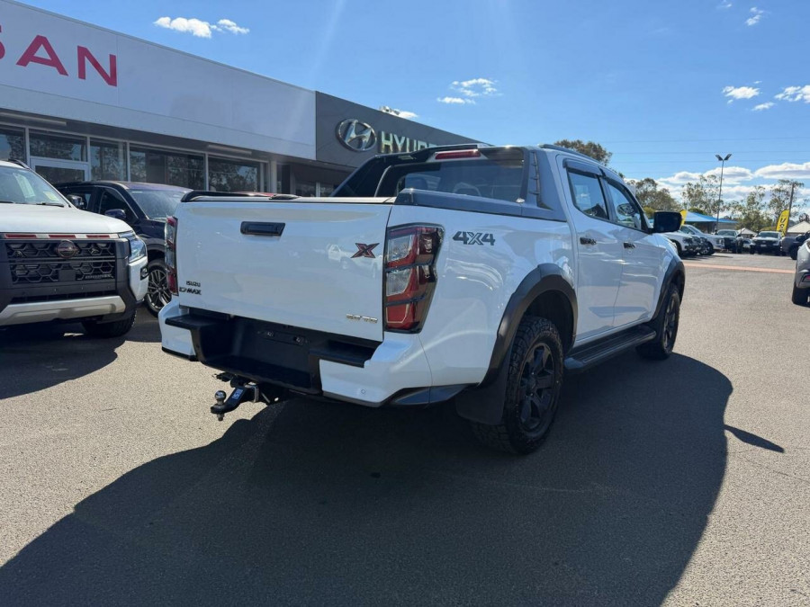 2024 Isuzu D-MAX RG X-TERRAIN Ute Image 9