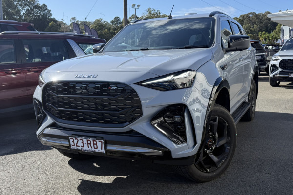2026 Isuzu MU-X RJ X-TERRAIN SUV Image 2