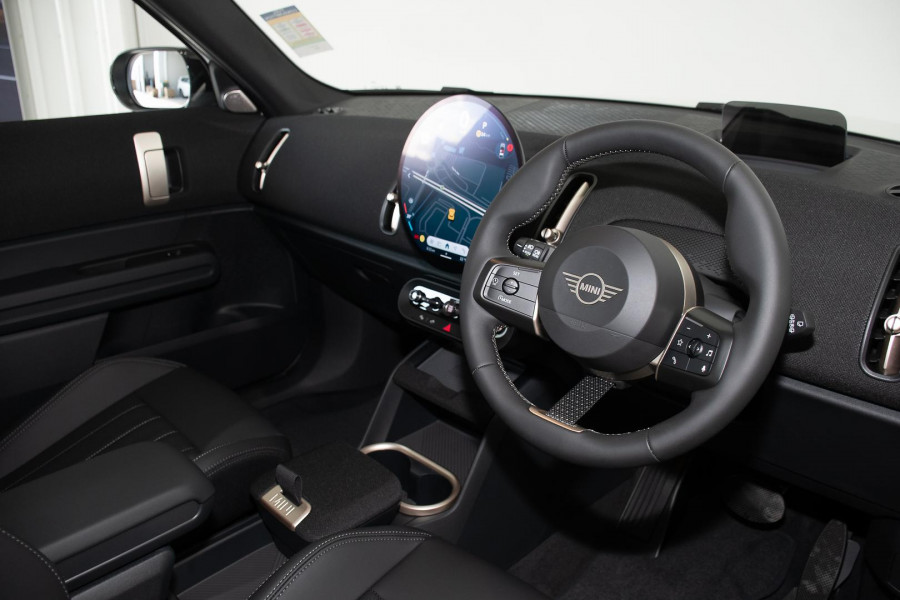2026 MINI Countryman U25 C Favoured SUV