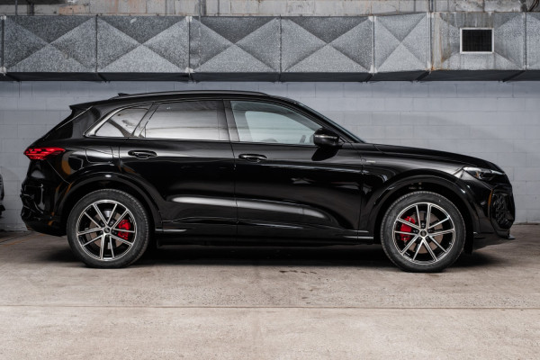2026 MY25 Audi Q5 GU e-hybrid 270kW SUV image 3