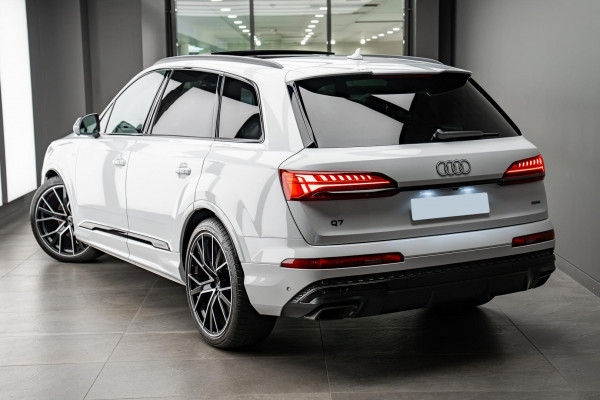 2025 MY26 Audi Q7 4M TFSI 250kW S line SUV