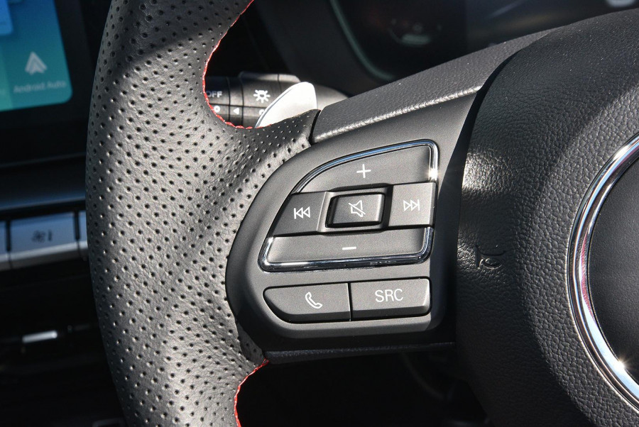 2024 MY25 MG MG5  Essence Sedan Image 17