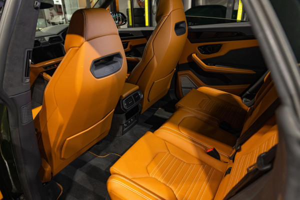 2025 Lamborghini Urus 636 SE SUV Image 29