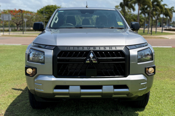 2026 Mitsubishi Triton MV GLX Ute Image 3