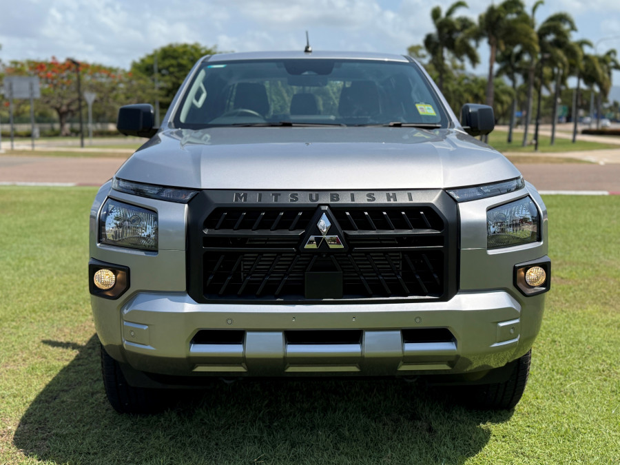 2026 Mitsubishi Triton MV GLX Ute Image 3