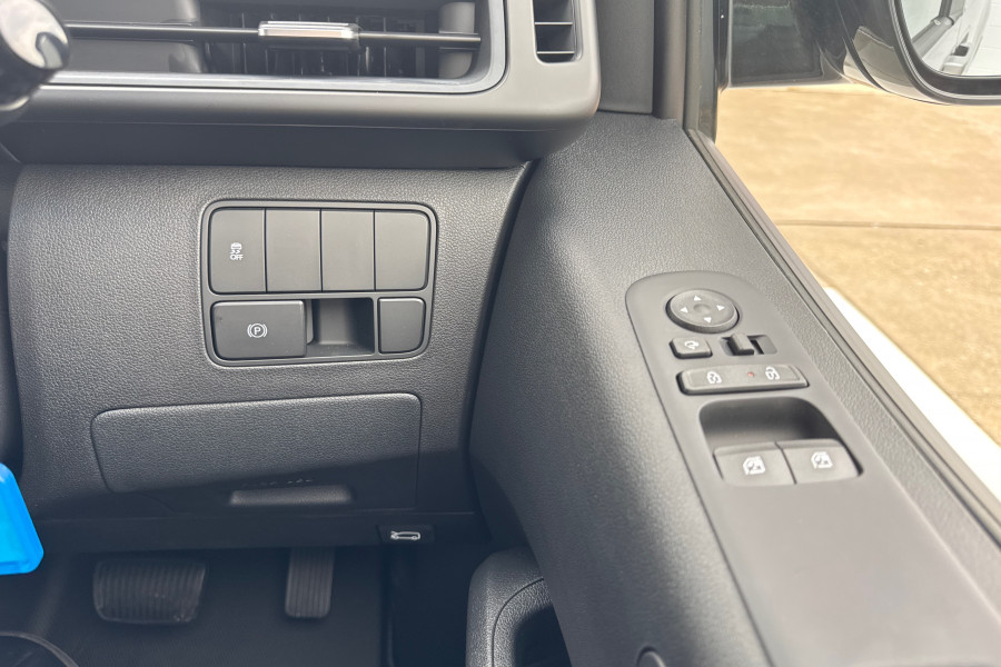2025 MY24 Hyundai Staria Load US4.V2  Van Image 14
