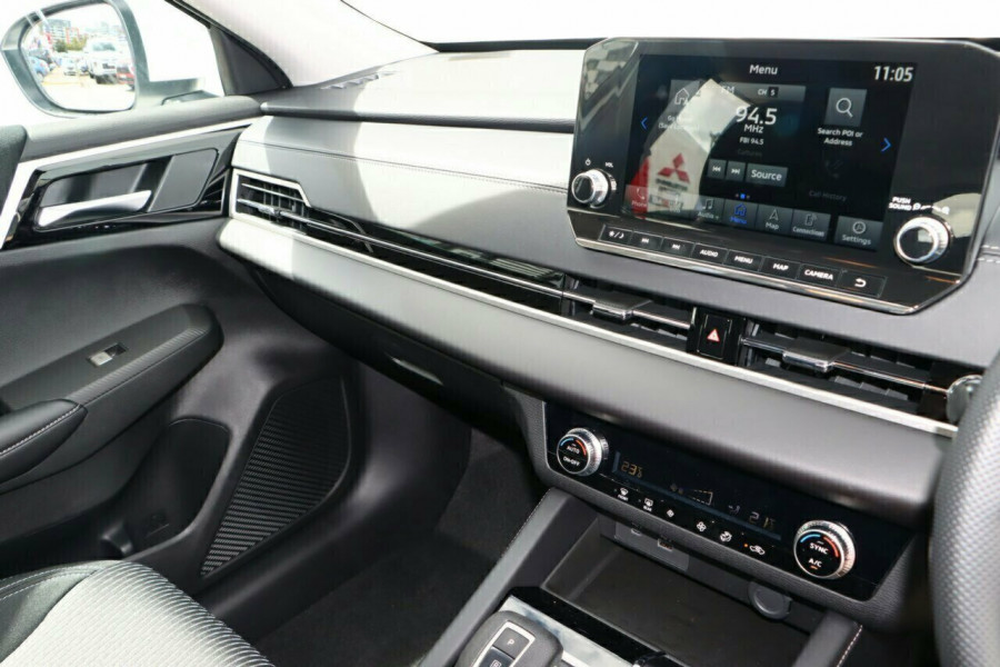 2024 Mitsubishi Outlander ZM ES SUV Image 16