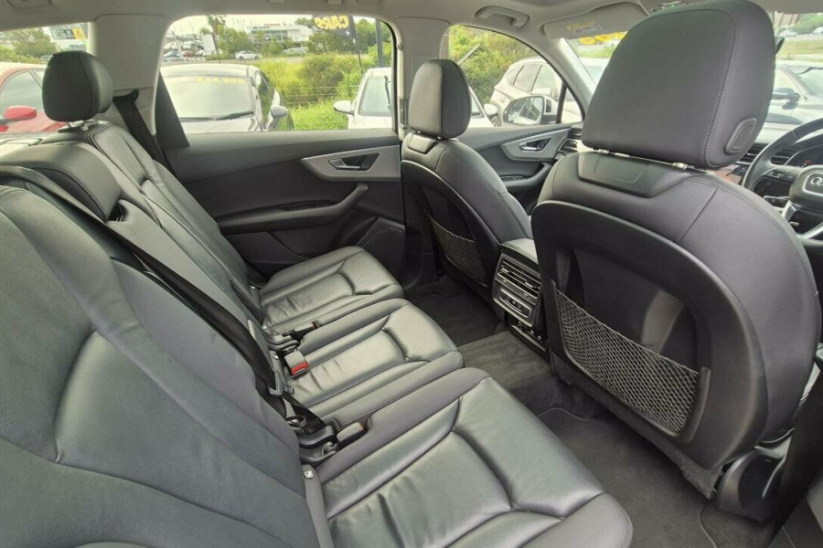 2019 MY20 Audi Q7 4M 45 TDI SUV Image 14