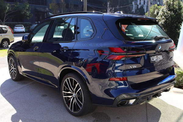 2025 BMW X5 G05 LCI xDrive30d M Sport SUV image 5