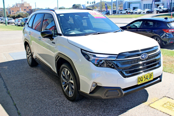 2025 MY26 Subaru Forester S6 Hybrid Touring SUV Image 4
