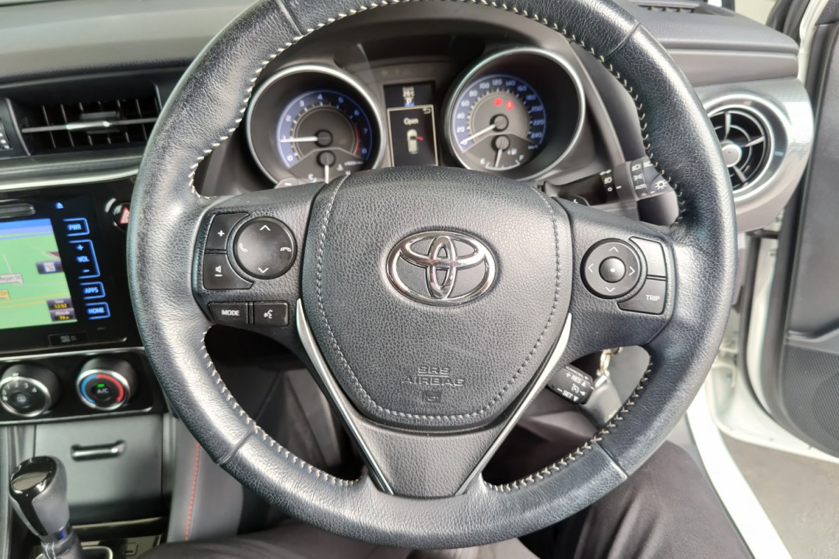 2018 Toyota Corolla ZRE182R SX Hatchback