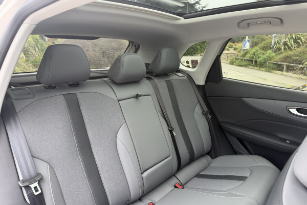 2026 MG MGS5 EV ZS3EM Essence 49 SUV Image 13