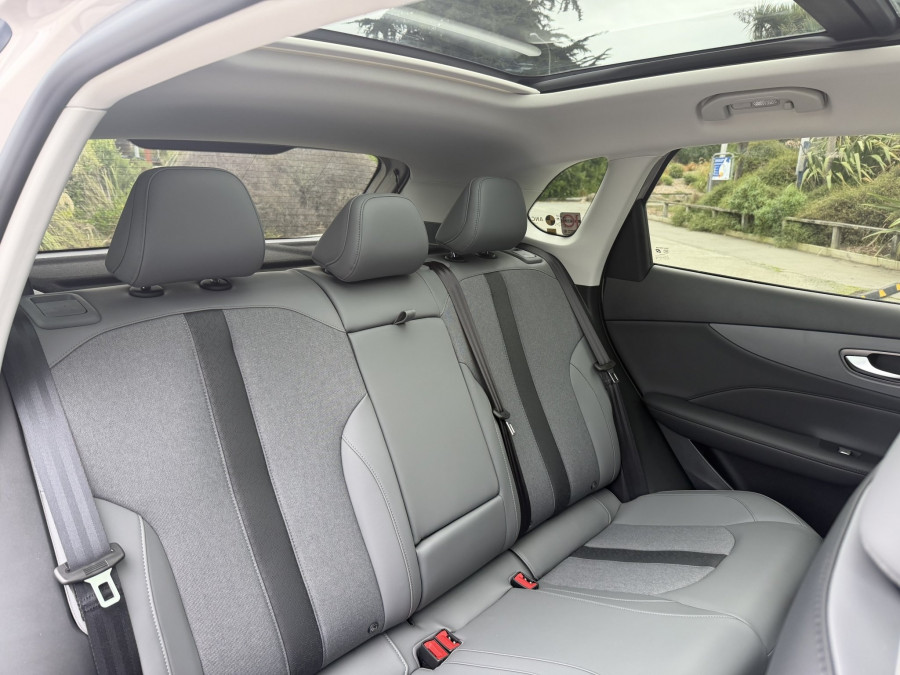 2026 MG MGS5 EV ZS3EM Essence 49 SUV Image 13