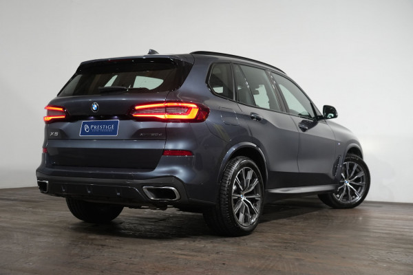 2021 BMW X5 xDrive30d SUV Image 7
