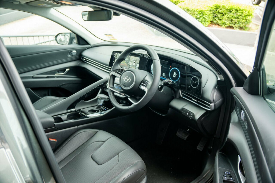 2024 Hyundai i30 CN7.V2 Premium Sedan Image 14