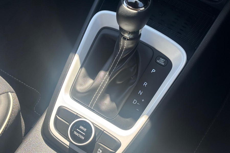2023 Hyundai Venue QX.V5 Elite SUV Image 18