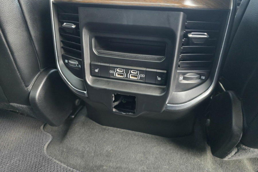 2022 Ram 1500 DT Laramie Ute Image 10
