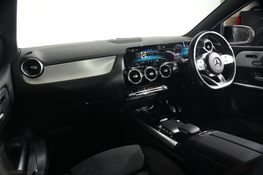 2021 Mercedes-Benz B180 Hatch