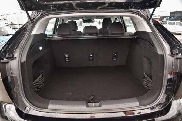 2025 MG HS AS33P Super Hybrid Excite SUV Image 5