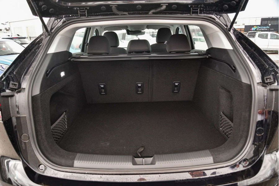 2025 MG HS AS33P Super Hybrid Excite SUV Image 5
