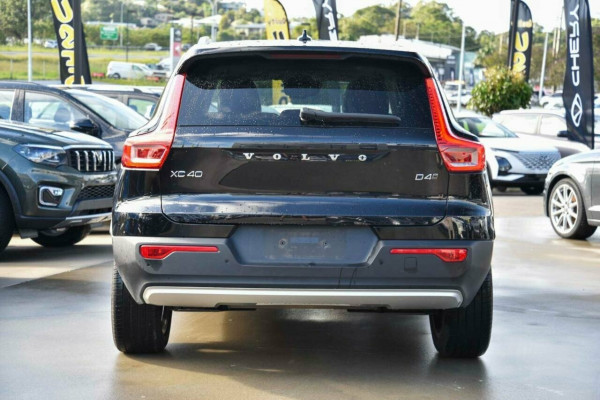 2018 Volvo XC40 XZ D4 Momentum Launch Edition SUV