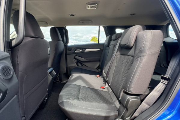 2026 Isuzu MU-X RJ LS-M SUV Image 14