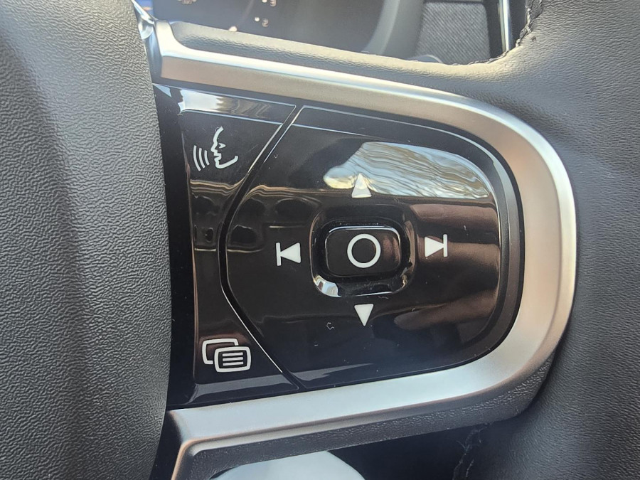 2026 Volvo XC90 L Series Ultra B5 Dark SUV Image 20
