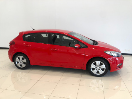 2015 Kia Cerato YD S Hatchback Image 2