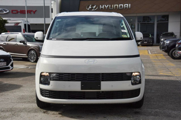 2026 MY27 Hyundai Staria Load US4.V4  Van Image 2
