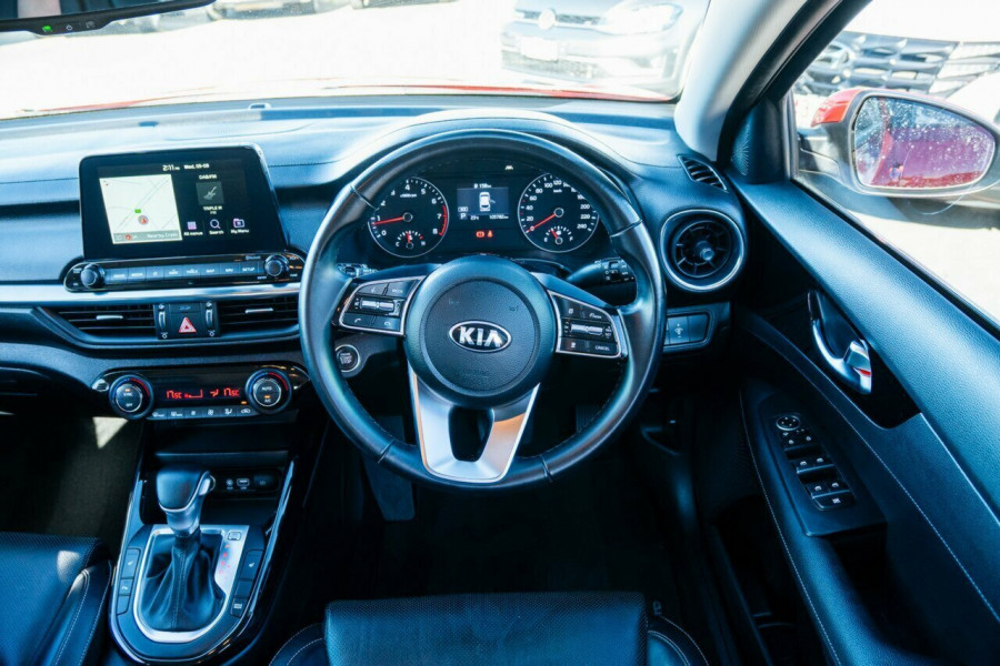 2021 MY1  Kia Cerato BD Sport+ Hatch Image 9