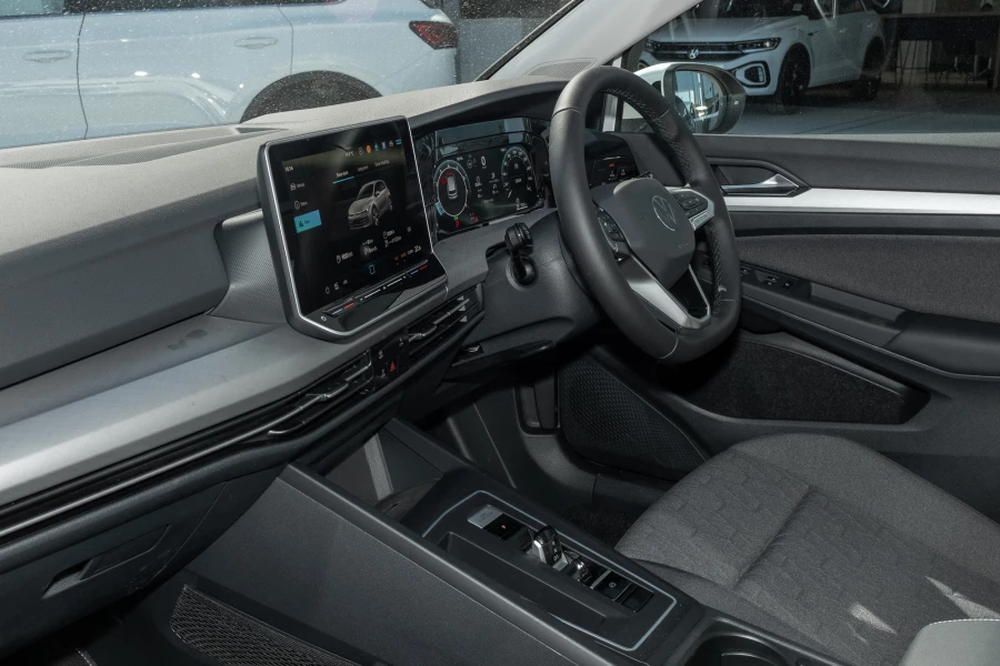 2026 Volkswagen Golf 8.5 110TSI Life Hatch Image 8