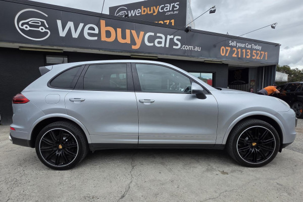 2016 MY17 Porsche Cayenne 92A Platinum Edition SUV Image 8