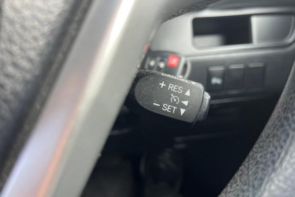 2017 Toyota Kluger GSU55R GX SUV Image 24