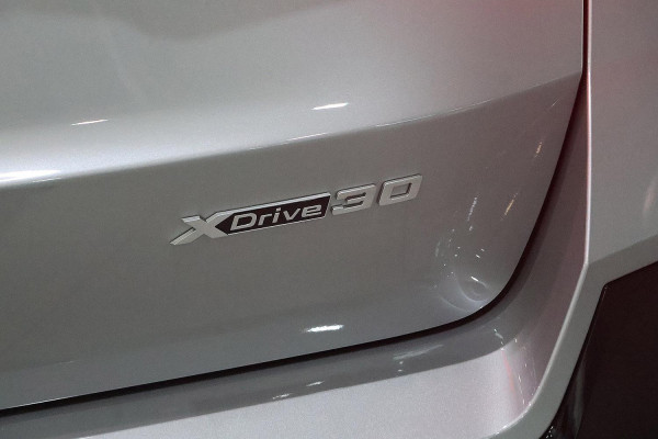2026 BMW iX1 U11 xDrive30 M Sport SUV image 4