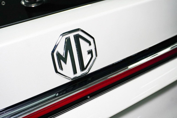 2025 MG HS AS33 Super Hybrid Excite SUV Image 12