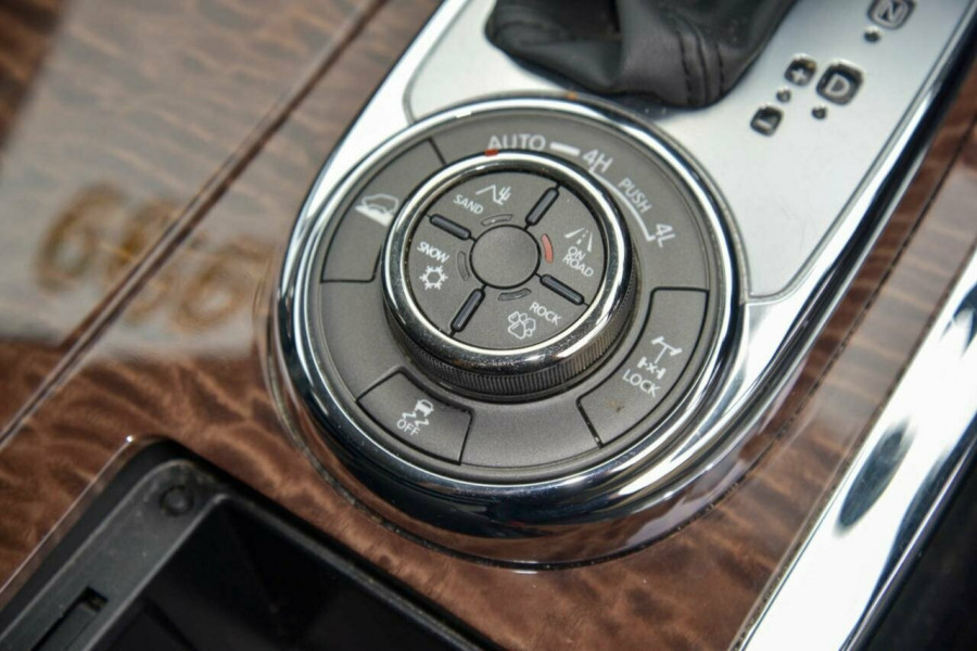 2021 Nissan Patrol Y62 Series 5 Ti SUV Image 9