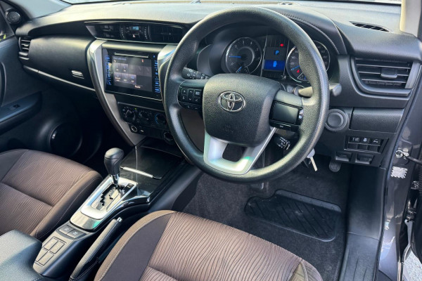 2018 Toyota Fortuner GUN156R GX SUV Image 12