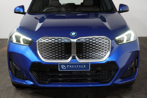 2024 BMW iX1 xDrive30 M Sport SUV image 3