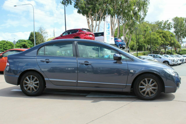 2008 Honda Civic 8th Gen MY08 VTi Sedan Mobile Image 11