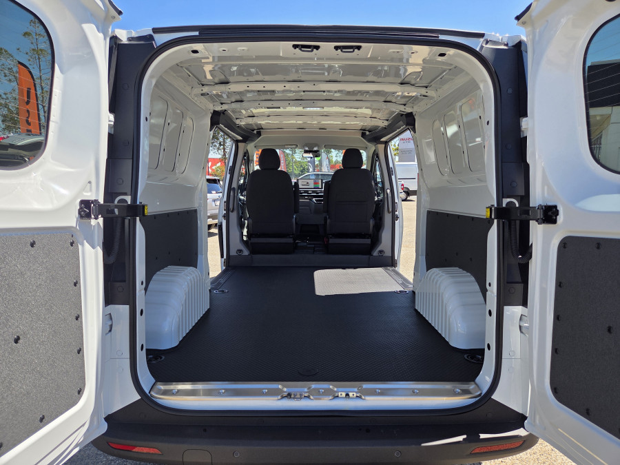 2026 LDV Deliver 7 Van Image 11