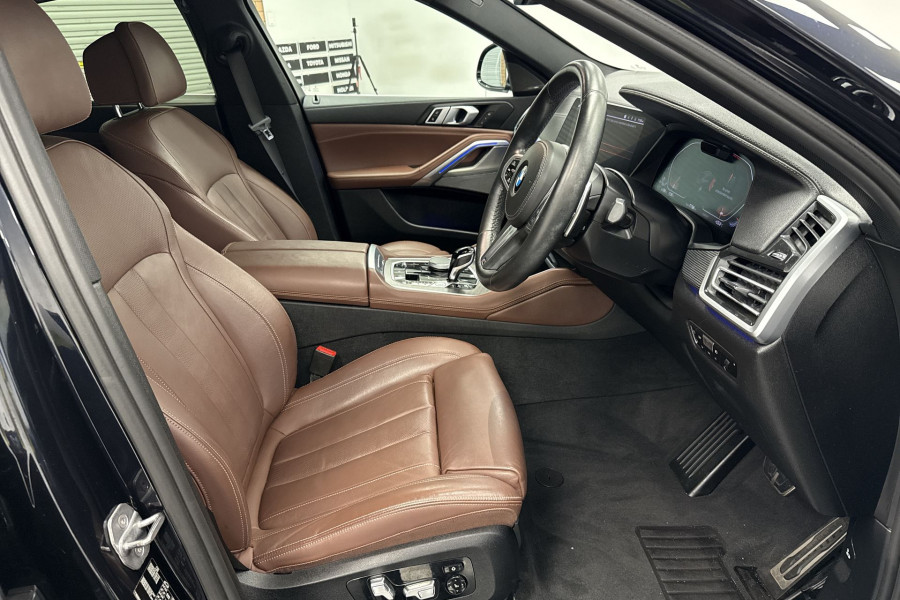 2020 BMW X6 xDrive40i M Sport Coupe Image 19