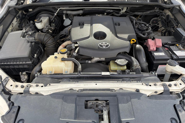 2016 Toyota HiLux  SR5 Double Cab Pick Up Image 22